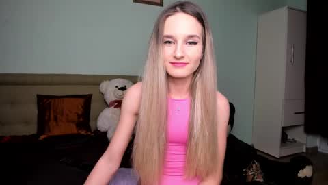 Snapshot of alexasweetblonde chatting on 02-28-25, 09:23 Alexa online show from 02-28-25, 09:23