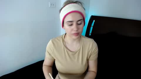 alexawarren_ online show from 12-29-24, 08:15