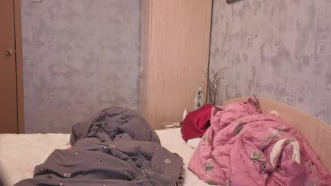 Snapshot of alexbellis chatting on 05-24-26, 01:43 alexbellis online show from 05-24-26, 01:43