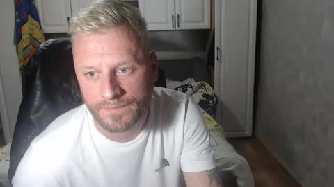 onlyfans..alexyno2022 online show from 12-15-25, 04:44