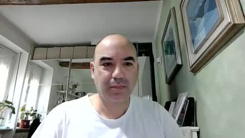 Snapshot of alexct77 chatting on 05-04-26, 08:10 alexct77 online show from 05-04-26, 08:10