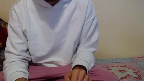 Snapshot of alexdelarge323 chatting on 02-05-25, 11:23 Alex online show from 02-05-25, 11:23