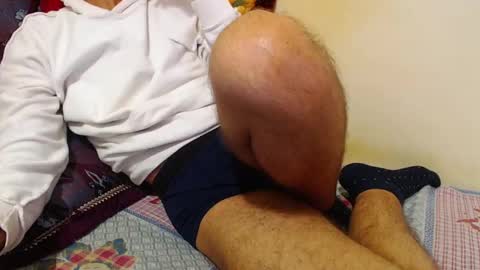 Snapshot of alexdelarge323 chatting on 02-19-25, 12:22 Alex online show from 02-19-25, 12:22