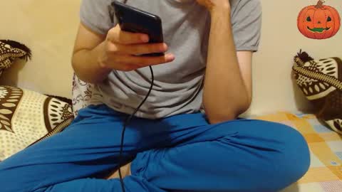 Snapshot of alexdelarge323 chatting on 10-11-25, 11:31 Alex online show from 10-11-25, 11:31