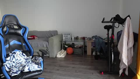 alexfit96 online show from 02-07-25, 01:43