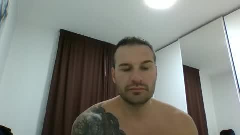 Snapshot of alexgrandi2024 chatting on 02-01-25, 03:28 rey ale84 online show from 02-01-25, 03:28