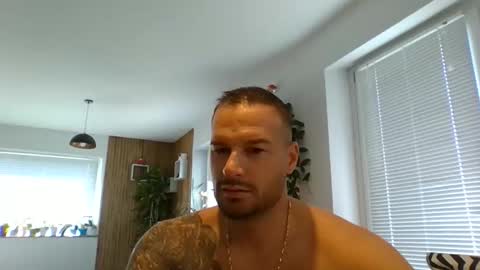 Snapshot of alexgrandi2024 chatting on 10-01-25, 12:11 rey ale84 online show from 10-01-25, 12:11