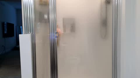 Alexi online show from 01-10-25, 02:23