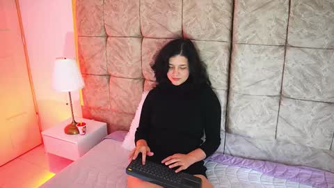 alexia_clark7 online show from 02-25-26, 07:45