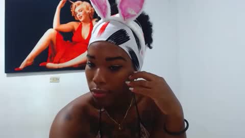 alexia_sinclaire24 online show from 11-01-25, 12:56