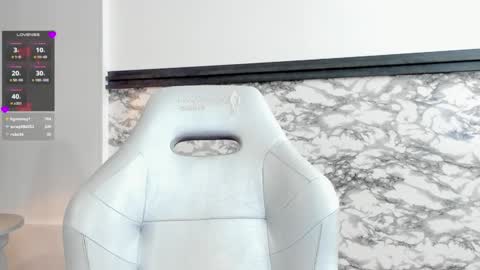 Snapshot of alexiacooperr chatting on 02-06-25, 09:11 Alexiaa Online 1430 to 2100 GMT-5 online show from 02-06-25, 09:11