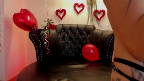 Snapshot of alexiacooperr chatting on 02-12-25, 03:18 Alexiaa Online 1430 to 2100 GMT-5 online show from 02-12-25, 03:18