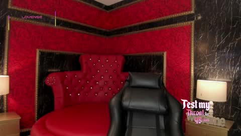 Snapshot of alexiacooperr chatting on 12-03-25, 12:03 Alexiaa Online 1430 to 2100 GMT-5 online show from 12-03-25, 12:03