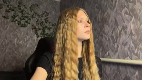 Alexia online show from 05-29-26, 12:36