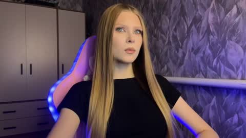 Alexia online show from 07-30-26, 08:35