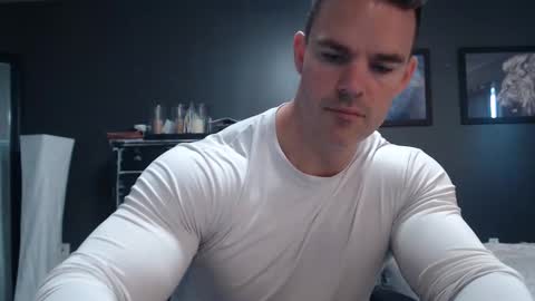 Snapshot of alexiarain chatting on 09-14-25, 02:16 Alex online show from 09-14-25, 02:16