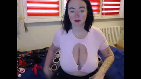 alexie33 online show from 12-05-25, 08:01