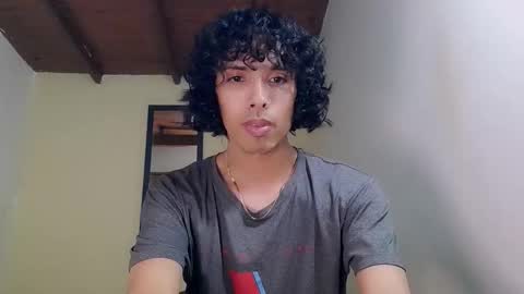 Snapshot of alexis21_ chatting on 10-20-25, 12:33 Alexis online show from 10-20-25, 12:33