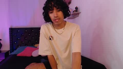 Snapshot of alexis21_ chatting on 11-07-25, 06:02 Alexis online show from 11-07-25, 06:02