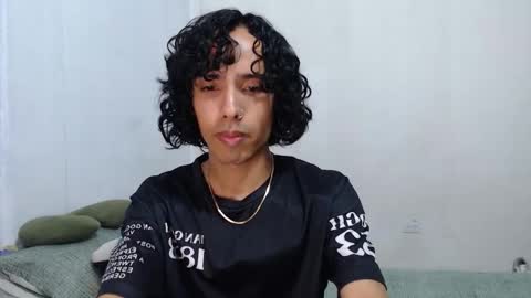 Snapshot of alexis21_ chatting on 12-04-25, 06:49 Alexis online show from 12-04-25, 06:49