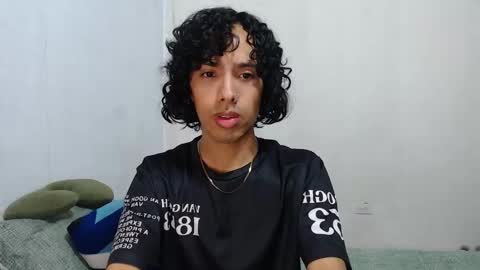 Snapshot of alexis21_ chatting on 12-05-25, 02:47 Alexis online show from 12-05-25, 02:47