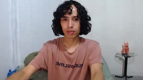 Snapshot of alexis21_ chatting on 12-14-25, 10:20 Alexis online show from 12-14-25, 10:20