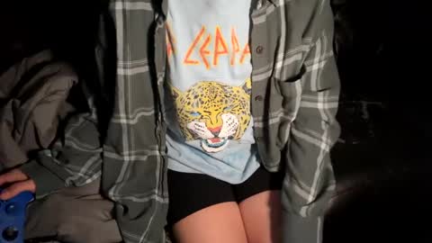 Alexis online show from 02-08-25, 04:36