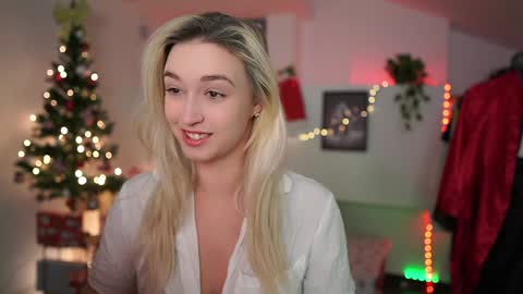 Alexis Texas online show from 12-17-24, 07:15