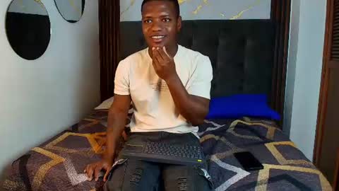 Snapshot of alexis_fernandez chatting on 07-15-26, 07:30 Alexis Fernandez online show from 07-15-26, 07:30