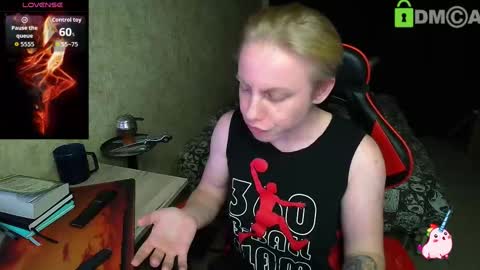 Alexis online show from 09-25-25, 06:22