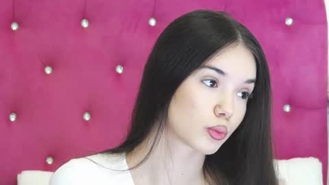 alexisdevine online show from 02-06-26, 05:23