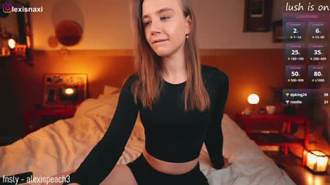 Snapshot of alexispeach chatting on 01-07-25, 11:03 Alexis--  online show from 01-07-25, 11:03