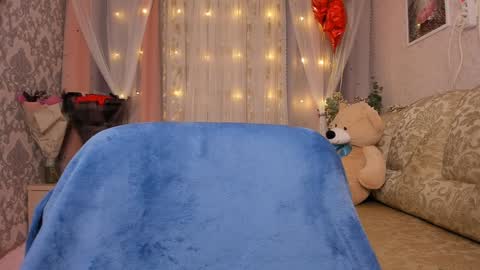 Amely online show from 12-28-24, 01:08