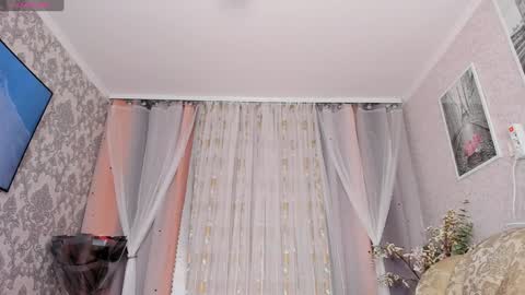 Amely online show from 01-24-25, 04:16