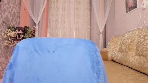Amely online show from 02-13-25, 01:19