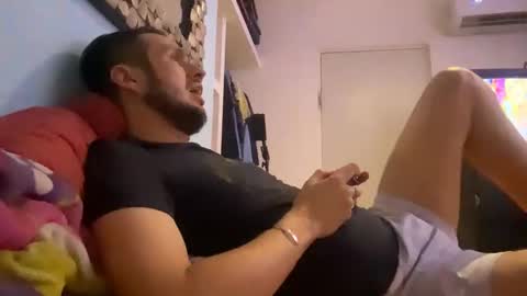 Snapshot of alexitho35 chatting on 10-24-25, 09:49 alexitho35 online show from 10-24-25, 09:49