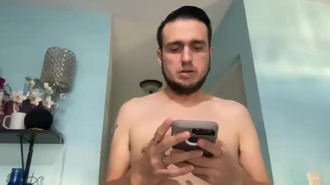 Snapshot of alexitho35 chatting on 10-30-25, 09:59 alexitho35 online show from 10-30-25, 09:59