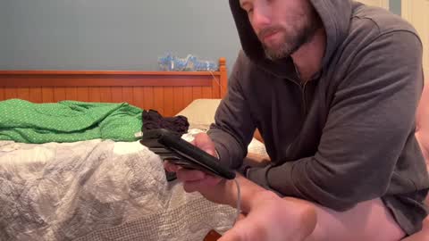 Snapshot of alexmanndickerson chatting on 12-18-24, 02:06 Alex Mann online show from 12-18-24, 02:06