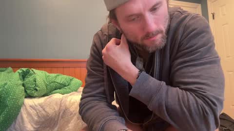 Snapshot of alexmanndickerson chatting on 12-25-24, 02:02 Alex Mann online show from 12-25-24, 02:02