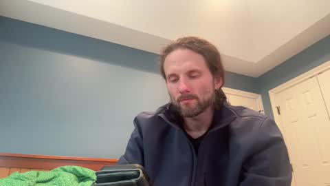 Snapshot of alexmanndickerson chatting on 01-04-25, 04:32 Alex Mann online show from 01-04-25, 04:32