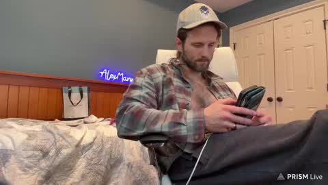 Snapshot of alexmanndickerson chatting on 02-24-25, 02:48 Alex Mann online show from 02-24-25, 02:48