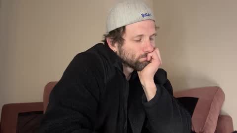 Snapshot of alexmanndickerson chatting on 11-24-25, 04:18 Alex Mann online show from 11-24-25, 04:18