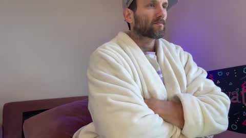 Snapshot of alexmanndickerson chatting on 12-16-25, 06:24 Alex Mann online show from 12-16-25, 06:24