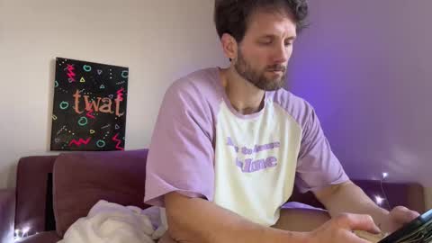 Snapshot of alexmanndickerson chatting on 12-17-25, 05:52 Alex Mann online show from 12-17-25, 05:52