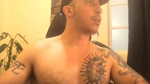 Snapshot of alexopenmind21 chatting on 06-12-26, 02:32 Alexxx online show from 06-12-26, 02:32
