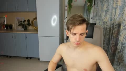 Snapshot of alexs_771 chatting on 03-04-25, 03:15 Dennis online show from 03-04-25, 03:15