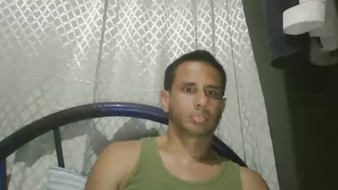 Snapshot of alextico1 chatting on 11-04-25, 05:17 Alex online show from 11-04-25, 05:17