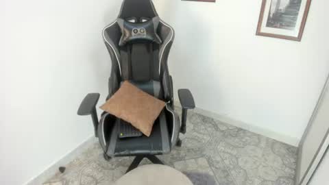 alexx_cum18 online show from 07-06-26, 03:25