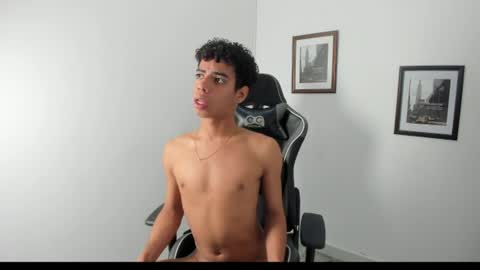 alexx_cum18 online show from 07-22-26, 02:53