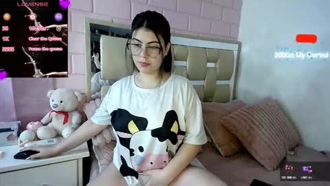 Snapshot of alexxa_12 chatting on 02-25-26, 04:44 Alexa online show from 02-25-26, 04:44